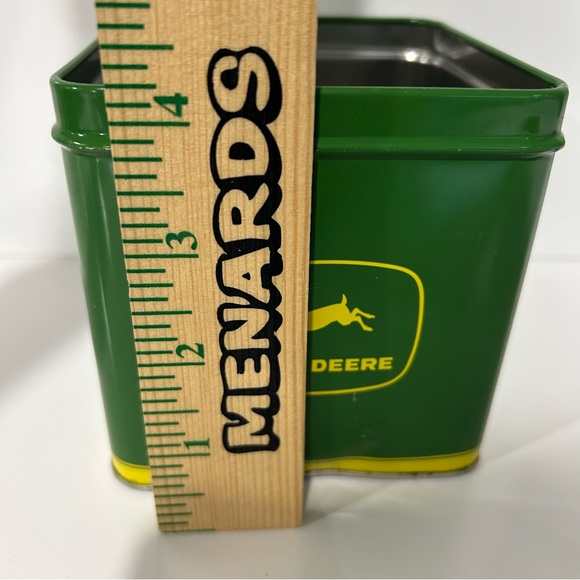 John Deere Tin Box Co. Green And Yellow Licensed Product
Tractors Tin, Empty - Picture 6 of 6